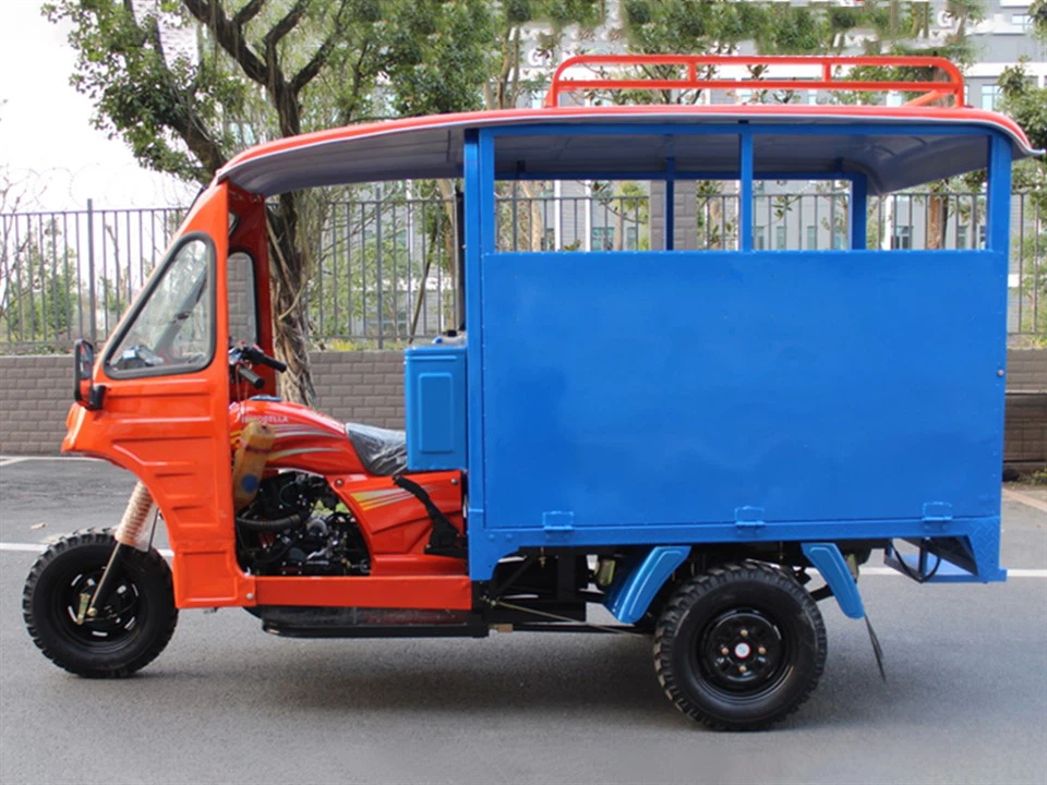 Trehjulssykkel med to setepassasjerer